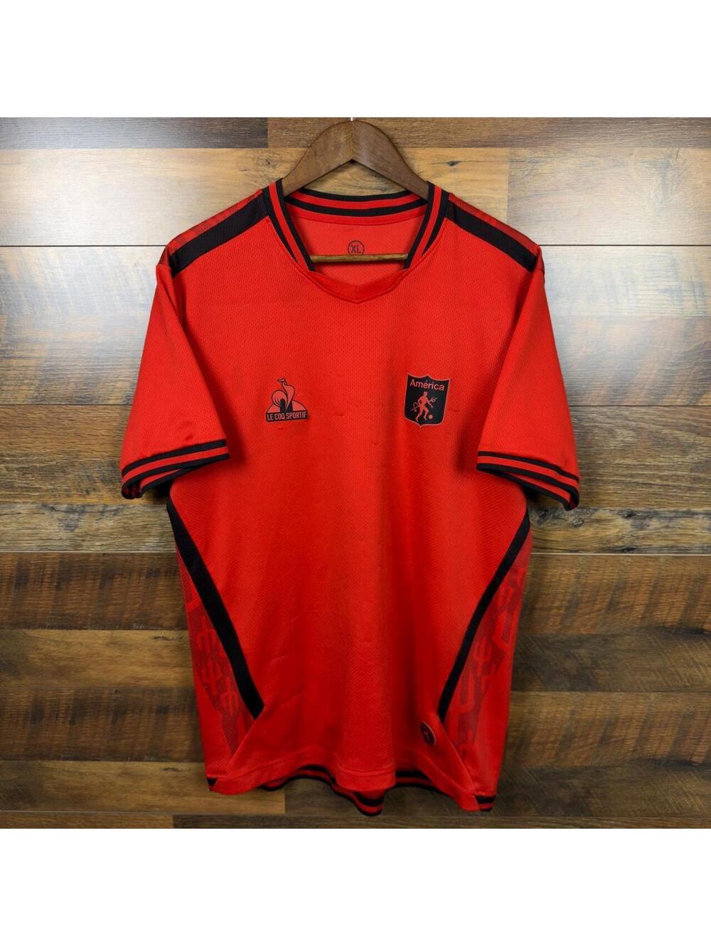 America de Cali Le Coq Sportif Soccer Jersey XL Red Colombian Football Shirt